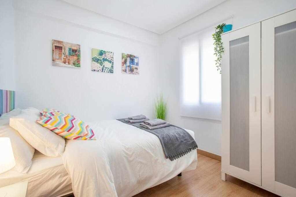 Reus, Lovely Flat Close To Center Валенсия Екстериор снимка